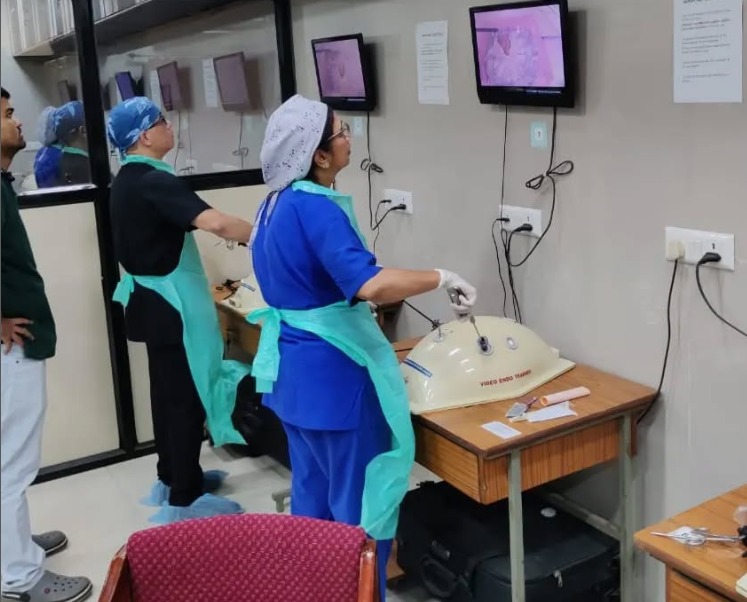 Training To Human Surgeons In Dry Lab In Collaboration With Medcubators 2023